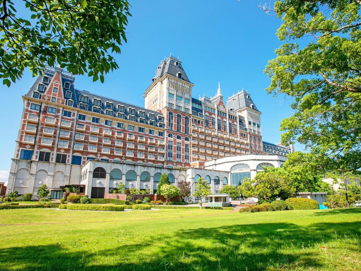 Hotel Okura Jr Huis Ten Bosch Sasebo Esterno foto The hotel in 2015